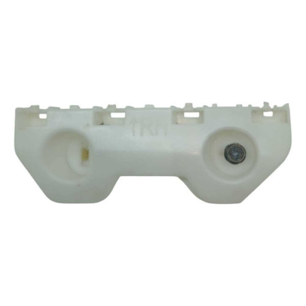 Guia Parachoque Dianteiro Direito Nissan Versa 2014