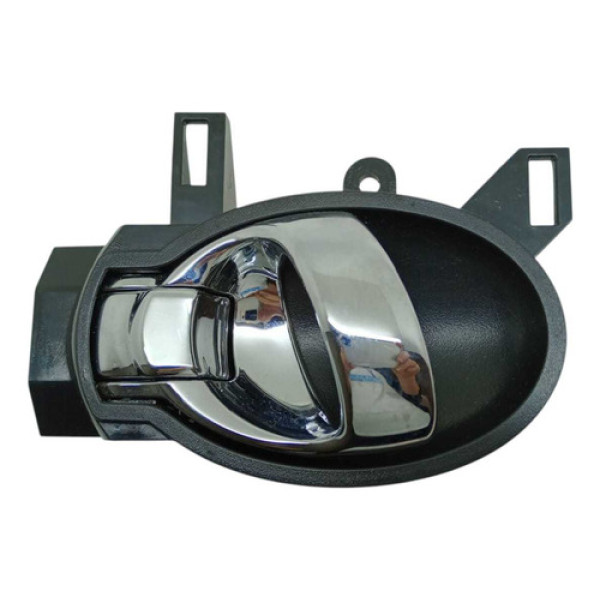 Macaneta Interna Traseira Direita Nissan Versa 2014