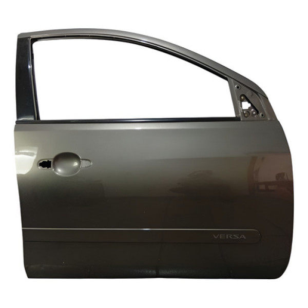 Porta Dianteira Direita Nissan Versa 2014